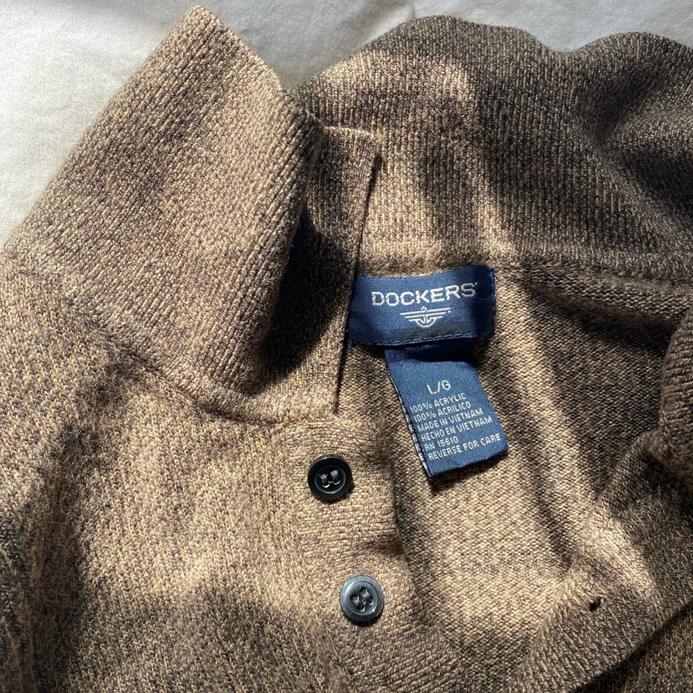 Light brown long sleeved sweater